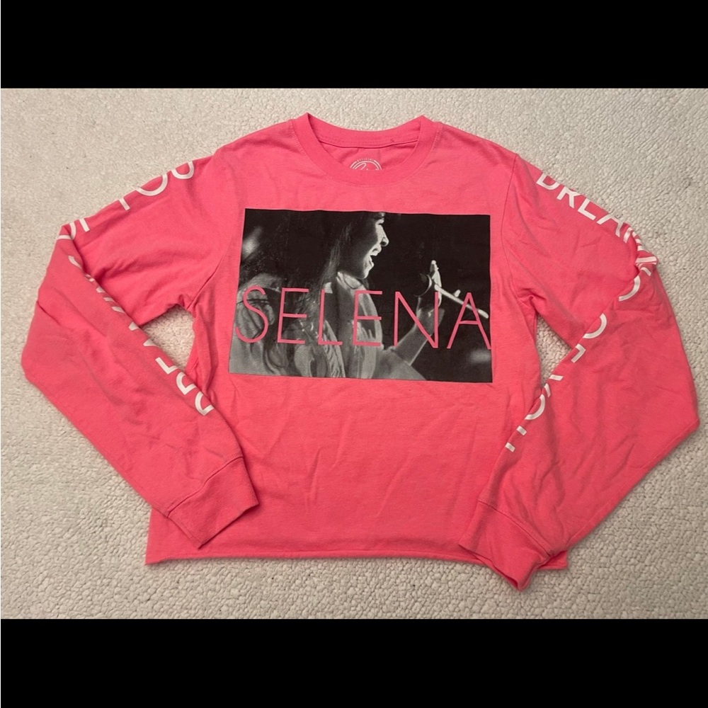 Selena Quintanilla Official Merch Pink Graphic Long Sleeve Tee Size X-small